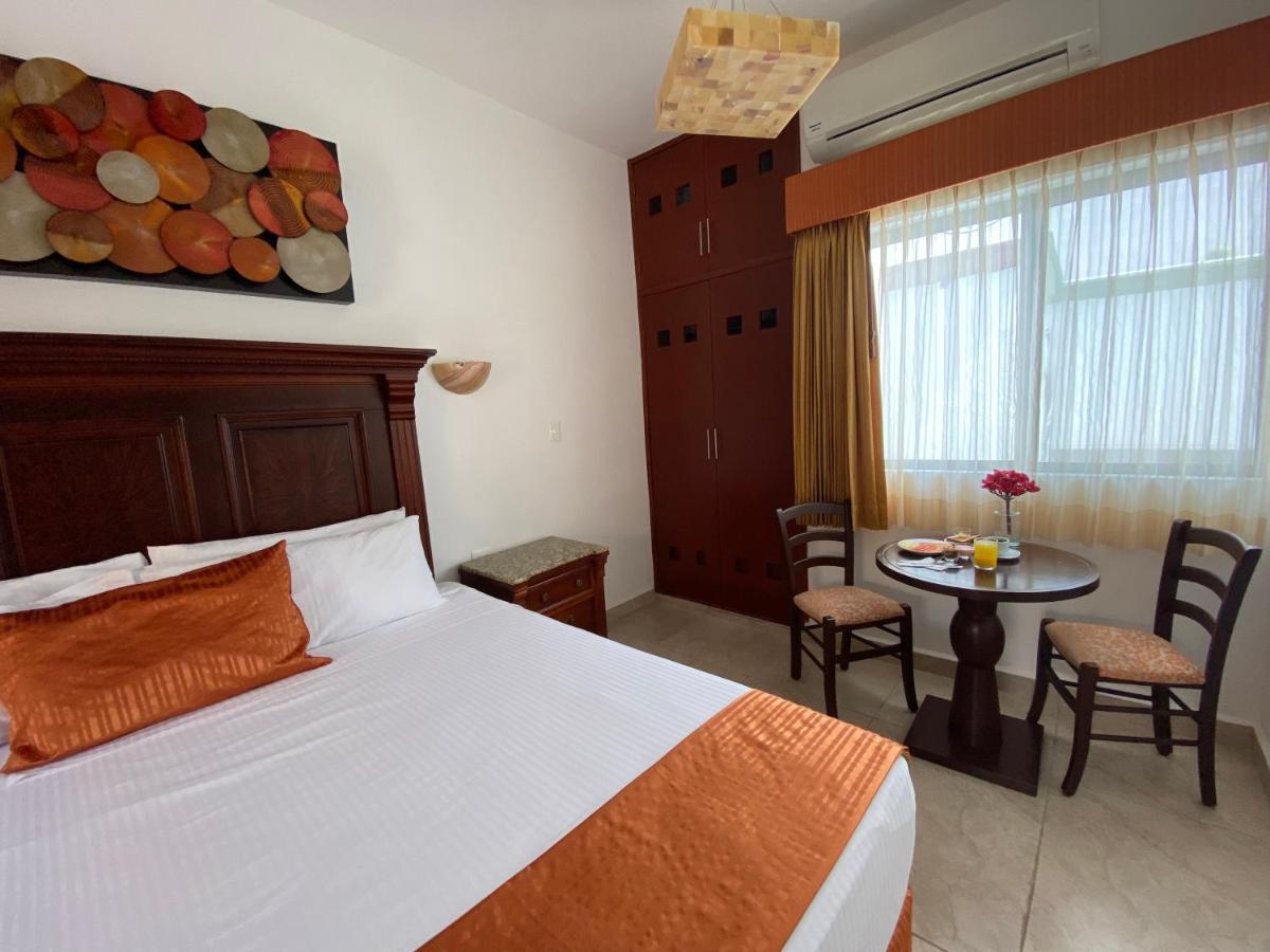 Hotel Las Golondrinas ปลายาเดลการ์เมน ภายนอก รูปภาพ