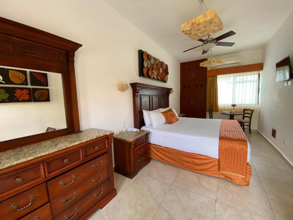 Hotel Las Golondrinas ปลายาเดลการ์เมน ภายนอก รูปภาพ