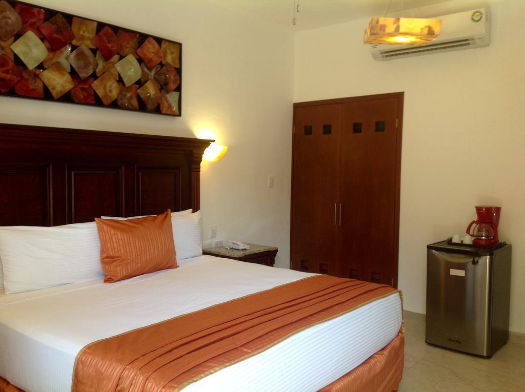 Hotel Las Golondrinas ปลายาเดลการ์เมน ภายนอก รูปภาพ